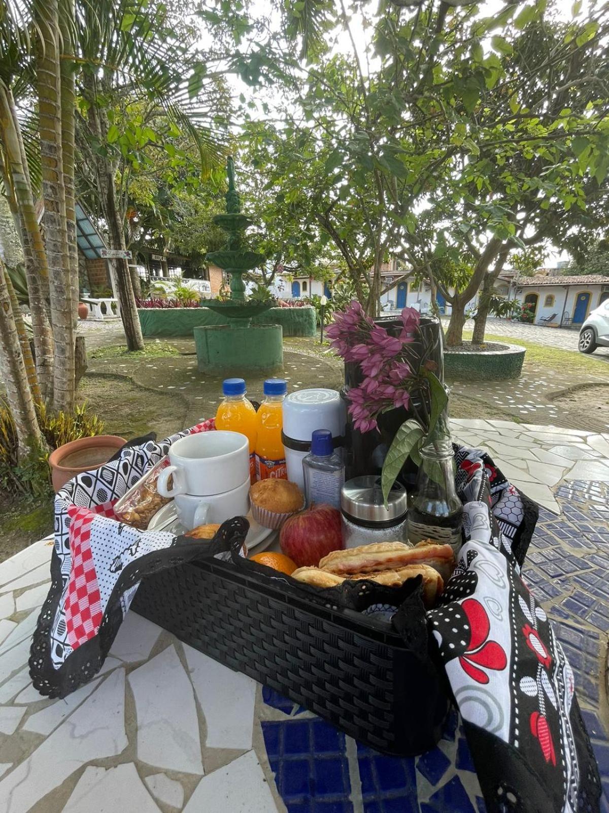 Pouzada Bom Clima - Servimos Cestas De Cafe Da Manha - Melhor Custo Beneficio Em Gravata Eksteriør billede